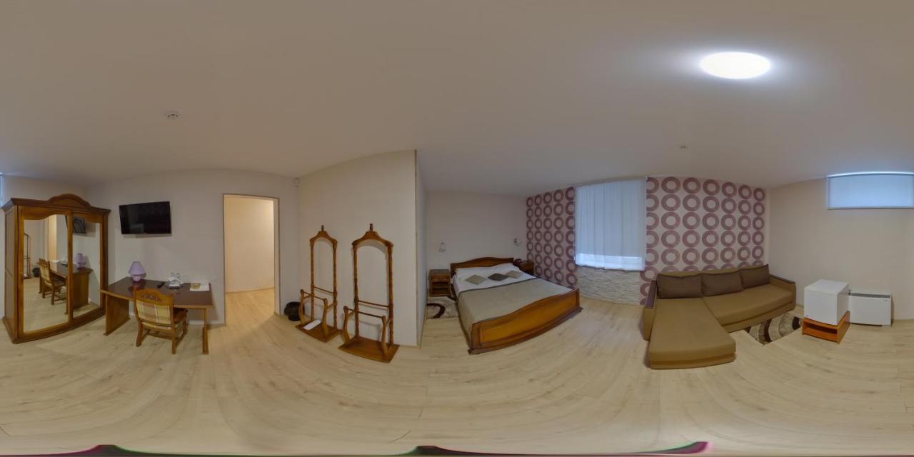Hotel Villa Natali Chisinau Ngoại thất bức ảnh