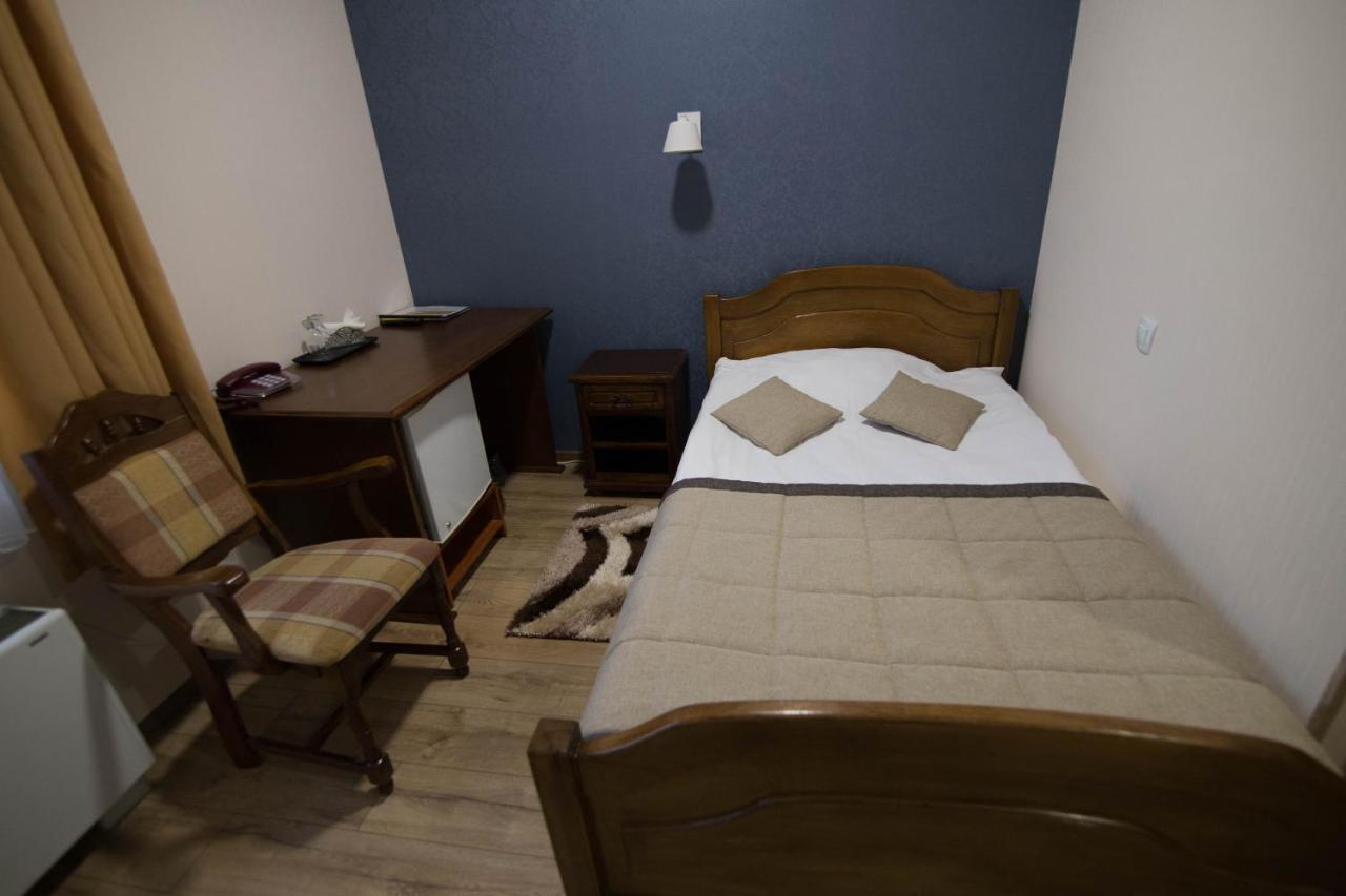 Hotel Villa Natali Chisinau Ngoại thất bức ảnh