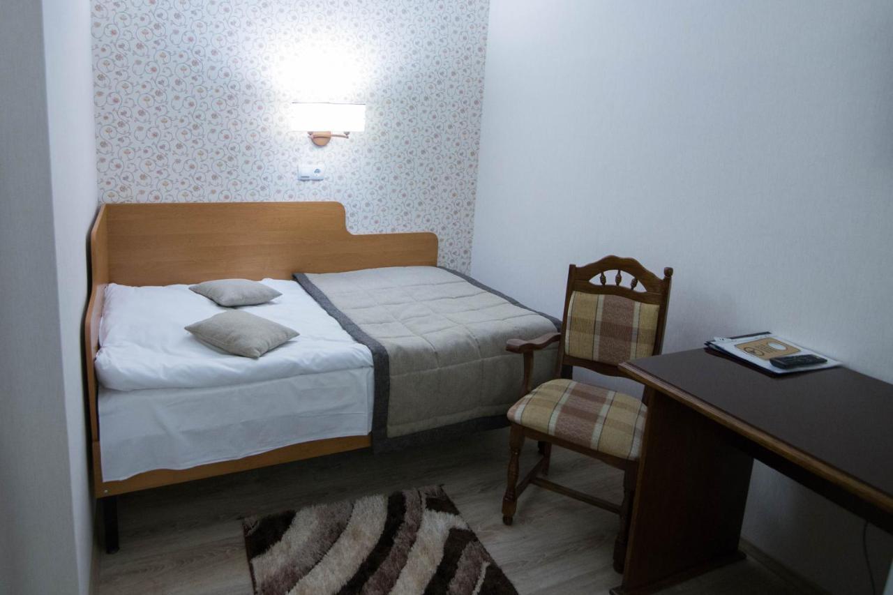 Hotel Villa Natali Chisinau Ngoại thất bức ảnh