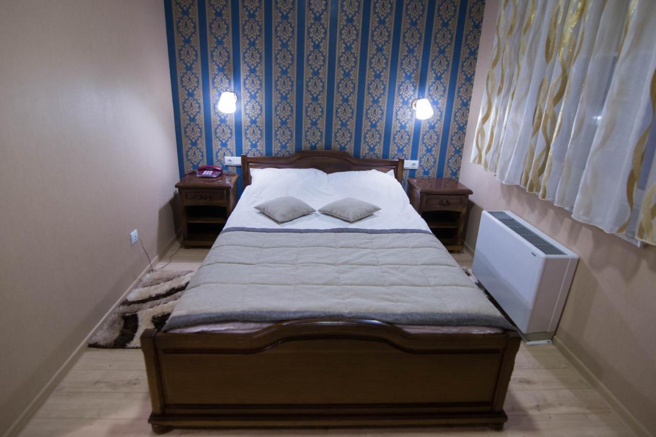 Hotel Villa Natali Chisinau Ngoại thất bức ảnh