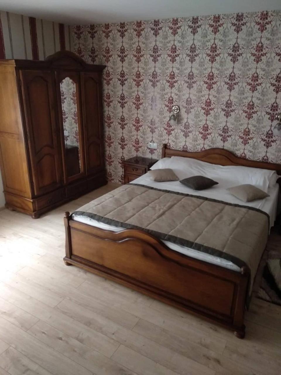 Hotel Villa Natali Chisinau Ngoại thất bức ảnh